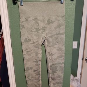 Gymshark Green Camo Seamless Dupe